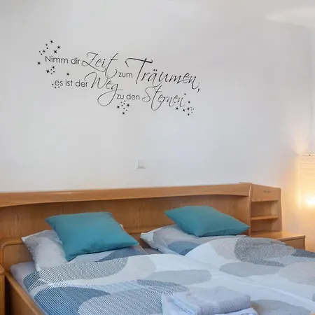 Dorfliebe Διαμέρισμα Gerolfingen